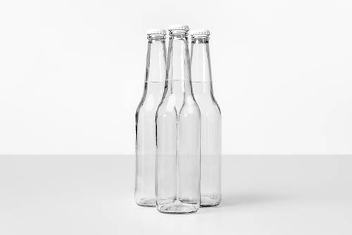 透明玻璃瓶饮料啤酒包装PS样机模板 - PNG派