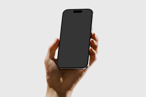 手拿iPhone 17 Pro手机PS样机模板 - PNG派