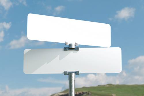 道路指示牌展示效果PS样机模板 - PNG派