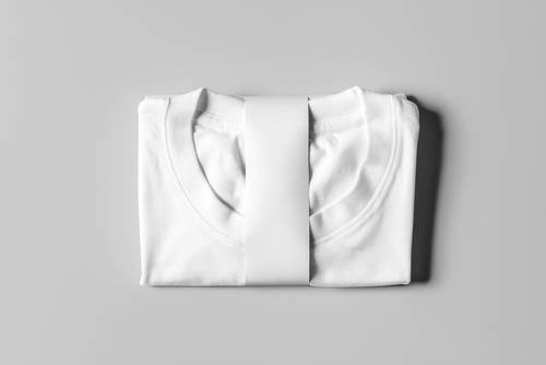 长袖T恤的服装展示PS样机模板 - PNG派