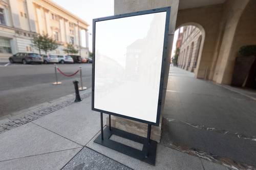 户外广告牌PS样机模板 - PNG派