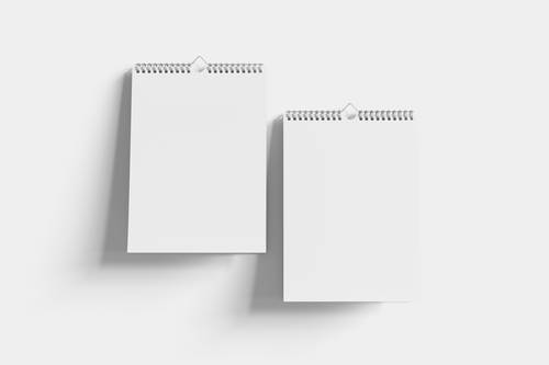 小型翻页日历挂历PS样机模板 - PNG派