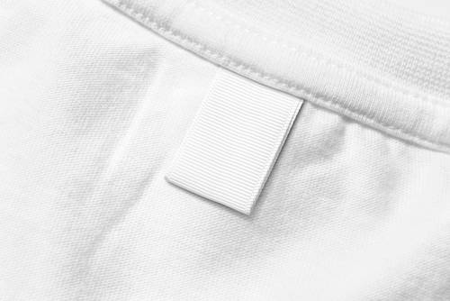 长袖T恤的服装展示PS样机模板 - PNG派