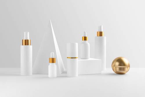 高端美妆护肤包装组合展示PS样机模板 - PNG派