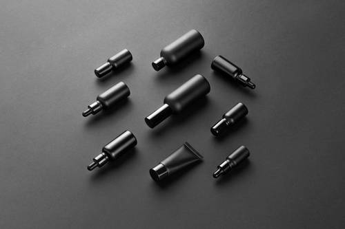 高端暗黑系化妆品VI样机组合展示PS模板 - PNG派