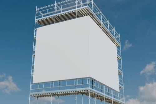 户外大型广告展示PS样机模板 - PNG派