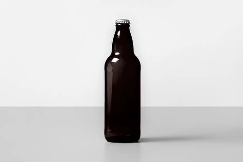 黑啤包装PS样机模板 - PNG派