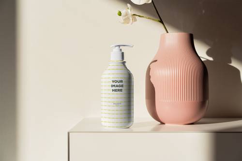 带场景化妆品护手霜精华乳液全套包装瓶子PS样机模板 - PNG派