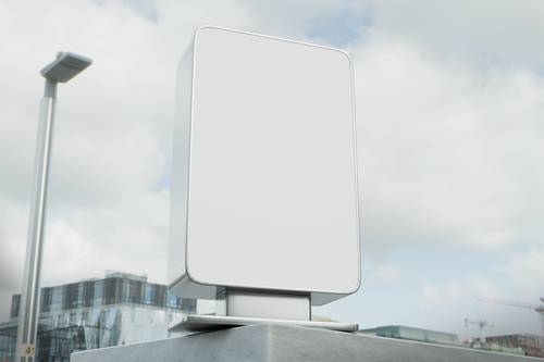 户外大型广告灯箱PS样机模板 - PNG派