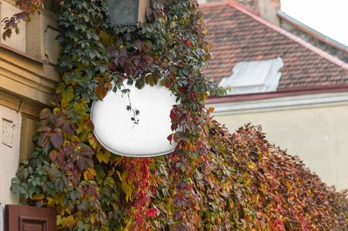 户外悬挂式招牌门头标识PS样机模板 - PNG派