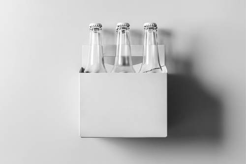 透明玻璃瓶饮料啤酒包装PS样机模板 - PNG派