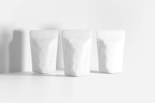 站立式食品包装袋PS样机模板 - PNG派