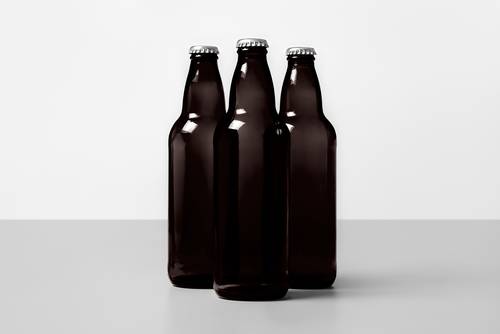 黑啤包装PS样机模板 - PNG派