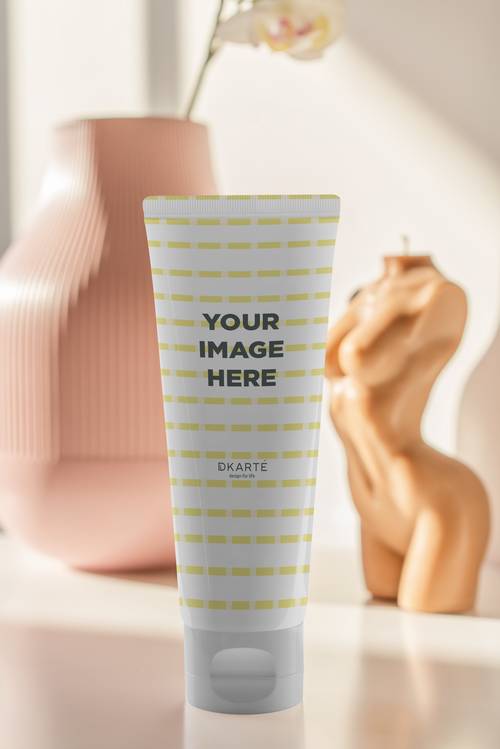 带场景化妆品护手霜精华乳液全套包装瓶子PS样机模板 - PNG派