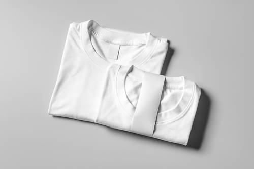 长袖T恤的服装展示PS样机模板 - PNG派