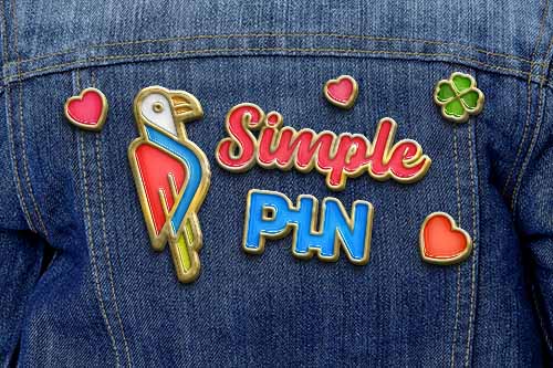 珐琅徽章胸针PS样机模板 - PNG派