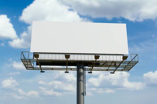 户外高炮广告牌PS样机模板 - PNG派